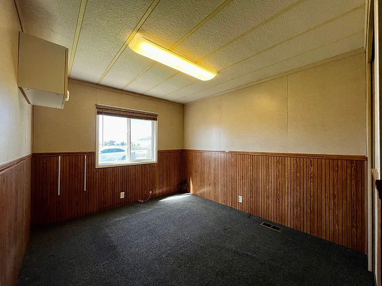 1402 Hickory Rd — Photo 11