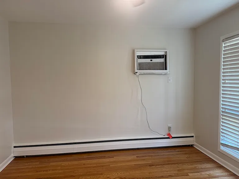 717 Hudson Ave #1 — Photo 14