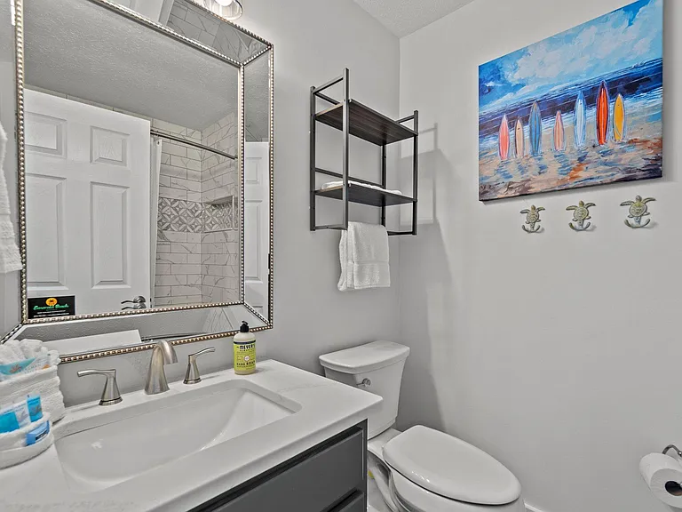 607 Dogwood St #C — Photo 9