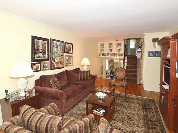 5th image of 22415 59th Ave