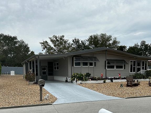 3rd image of 12102 Longhorn Dr