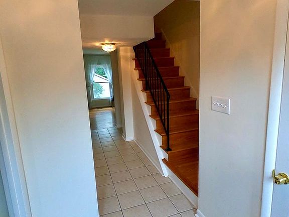 3rd image of 5210 Dover Pl