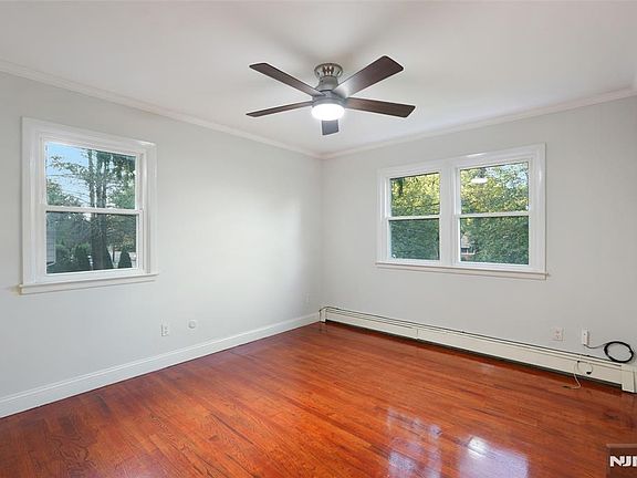 4th image of 274 Oradell Avenue