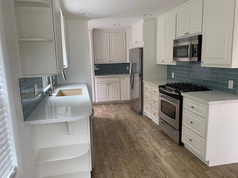 168 Albert Pl #A — Photo 5