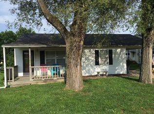 1008 S Oak St, California, MO 65018