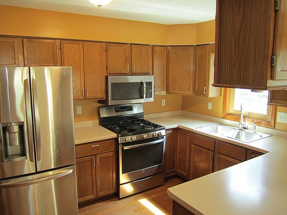 5th image of 2102 Creek Ct