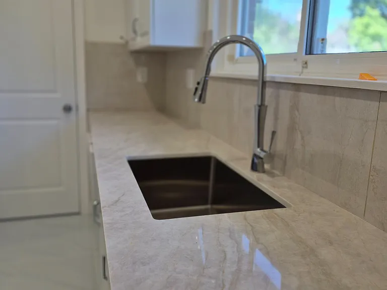 70 Southdale Dr — Photo 11