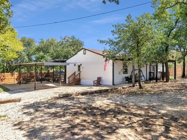 801 S Briaroaks Rd, Burleson, TX 76028