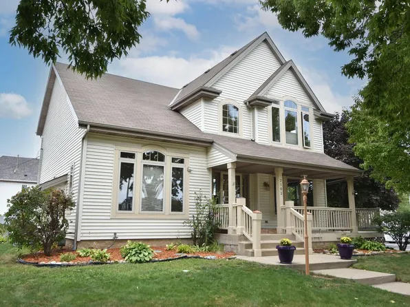 2102 West Walnut STREET, Milwaukee, WI 53205