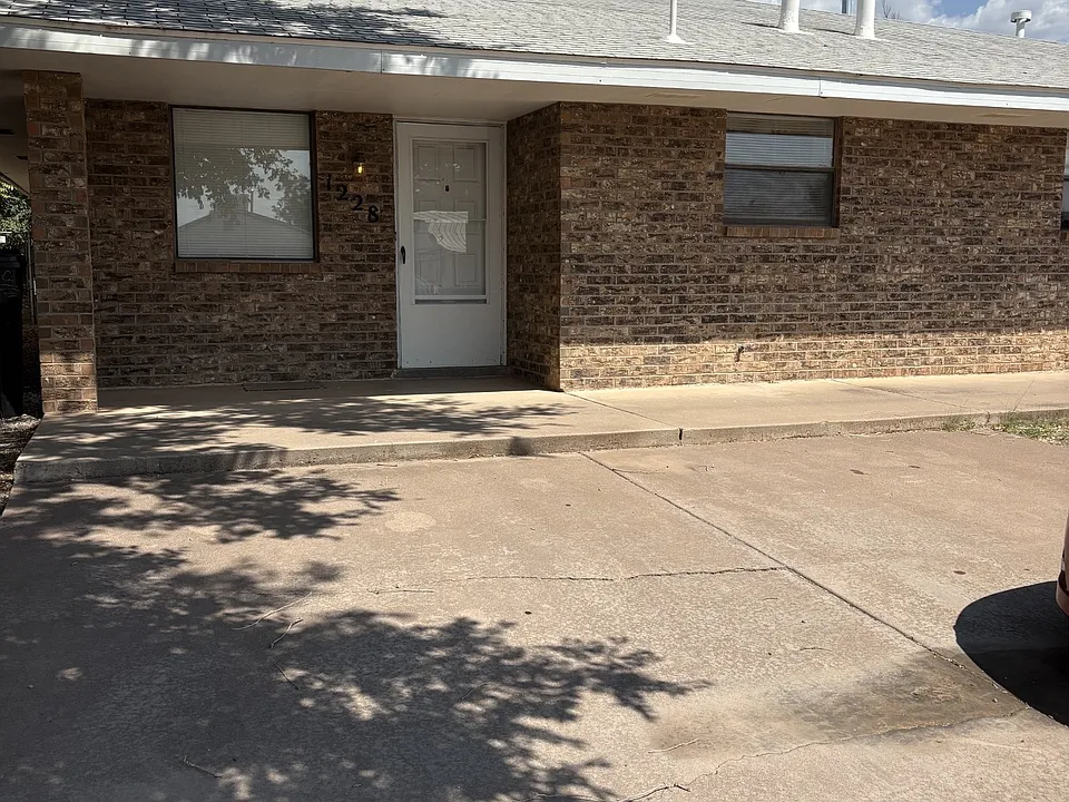 1228 Adams Ave #1228