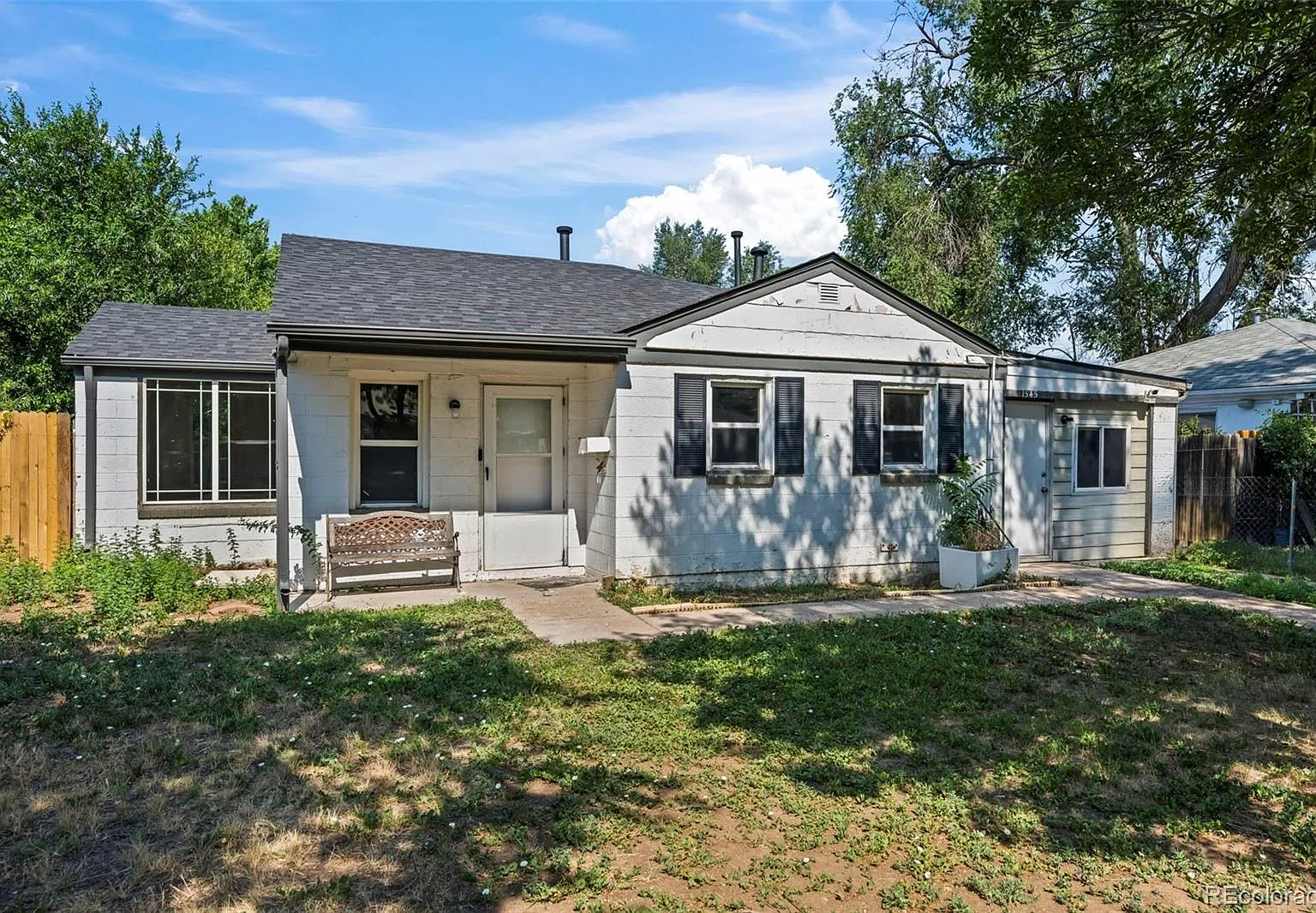 3 bed, 1.0 bath, 978 sqft, $2,200 — Photo 2