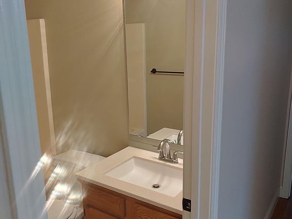 4th image of 1118 Cherry Meadow Ln