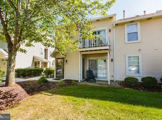 1602B Ralston Dr #222, Mount Laurel, NJ 08054