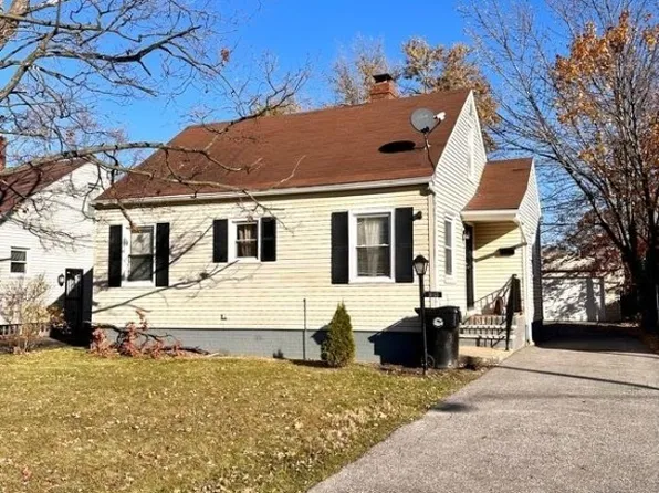 3843 Strandhill Rd, Cleveland, OH 44128