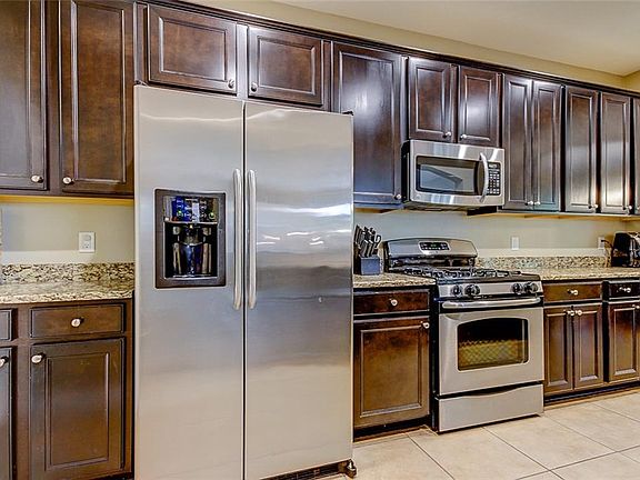 4th image of 11209 Roseate Dr