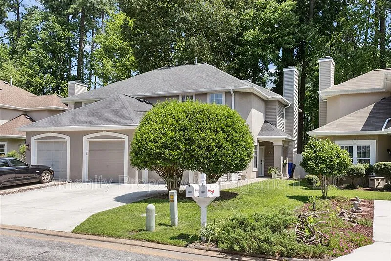 3 bed, 2.5 bath, 1781 sqft, $2,550 — Photo 2