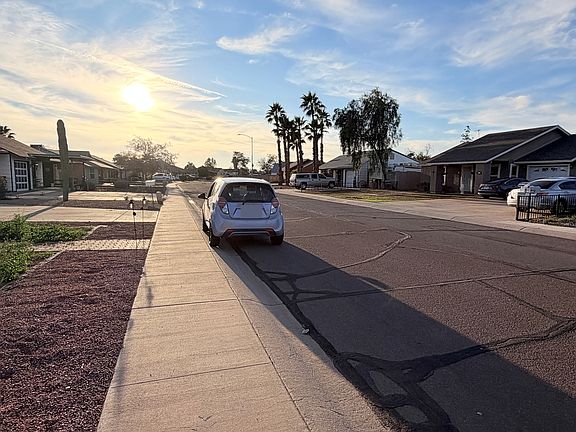 5th image of 7202 W Shangri La Rd