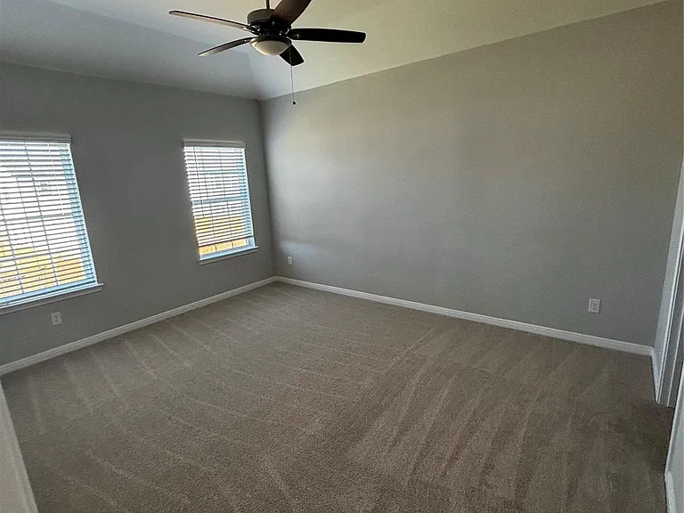 2309 Sherrilynn Sunset Dr — Photo 2
