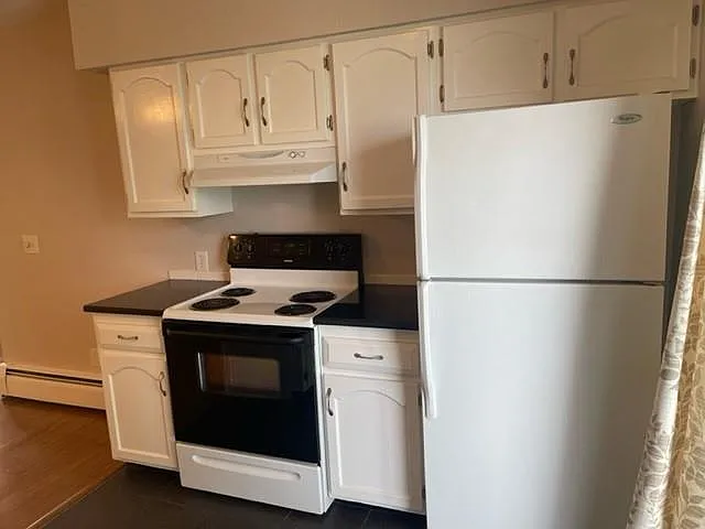 9 Shoreham Ct #4 — Photo 7