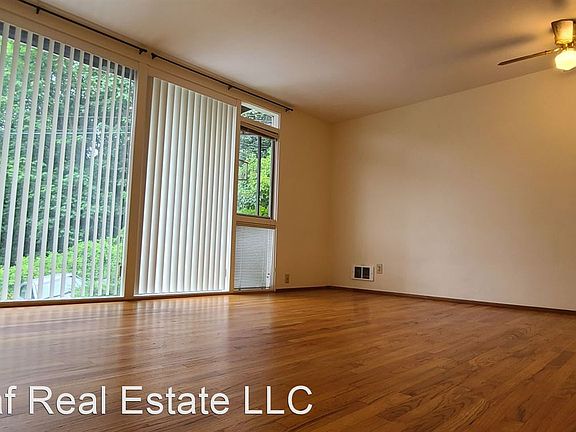 3rd image of 2709 4th Ave N #2709