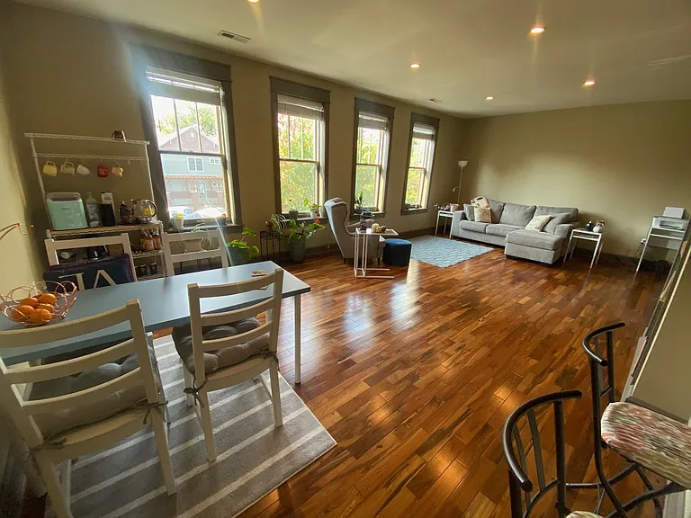581 Hillside Dr — Photo 5