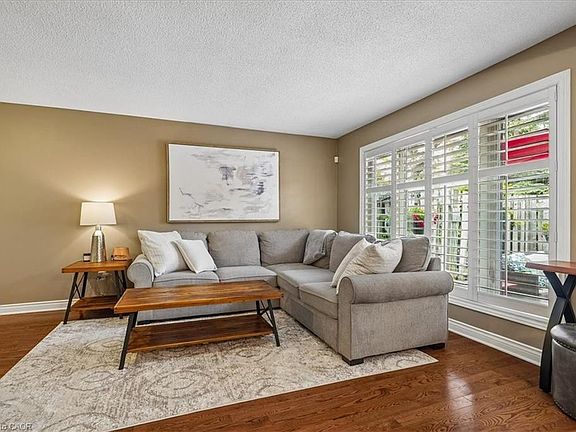 5th image of 1507 Upper Middle Rd #3