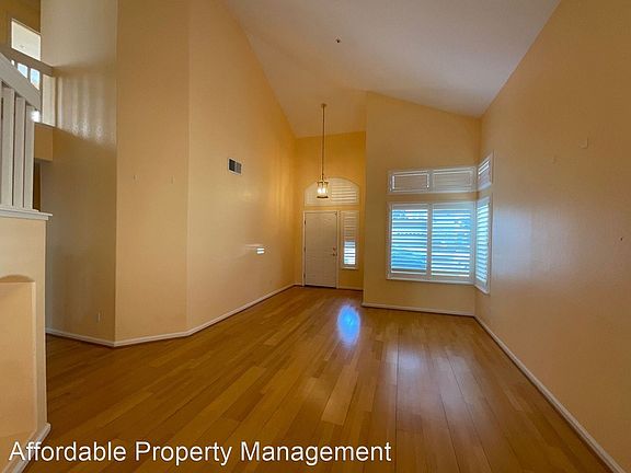 3rd image of 2835 Cortina Way