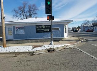 118 W South St, Plano, IL 60545