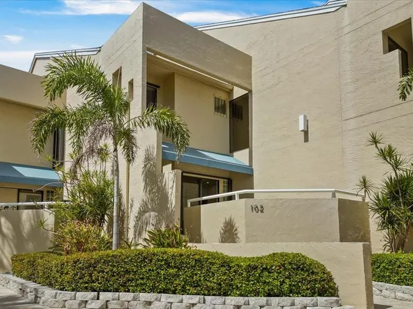 722 Pinellas Bayway S APT 102, Saint Petersburg, FL 33715