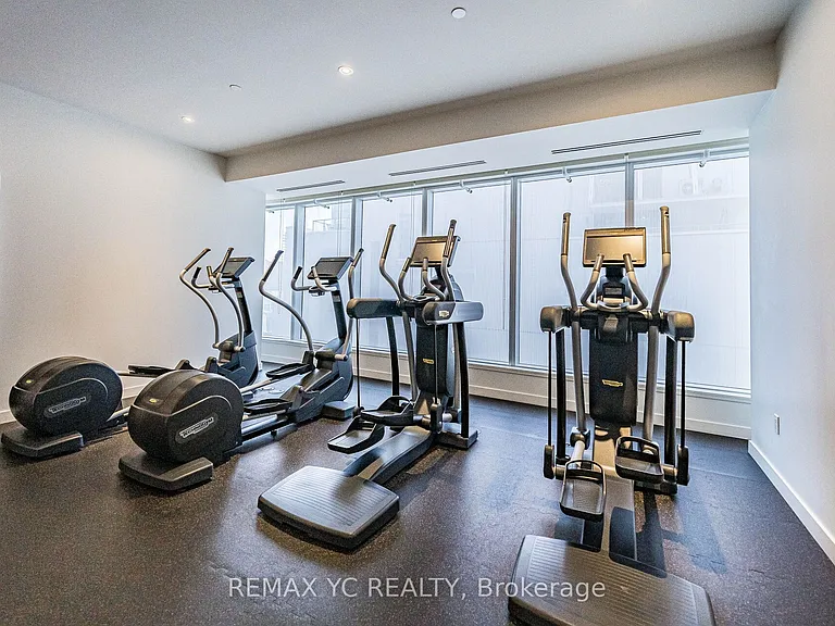 197 Yonge St #4404 — Photo 22