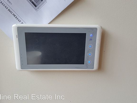 5th image of 2835 W Girard Ave #4331091