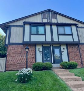 11191 Whispering Oaks Dr, Saint Louis, MO, 63136