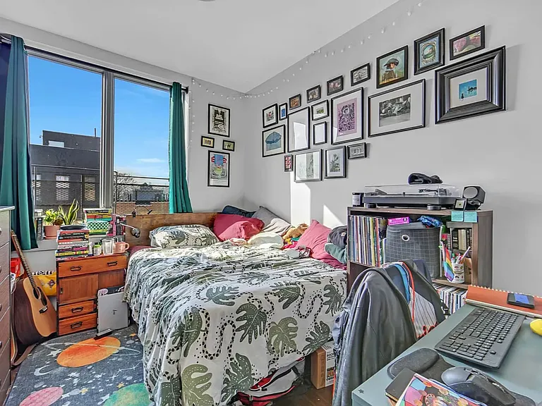412 Suydam St #3B — Photo 3