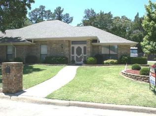 4505 Lakeside Dr, Mt Pleasant, TX 75455