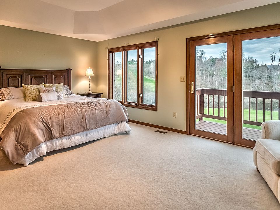 Master Bedroom w/Patio! 