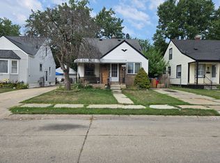 22781 Normandy Ave, Eastpointe, MI 48021