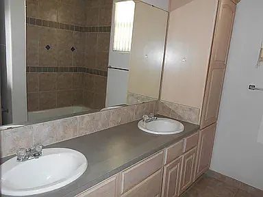 341 Brentwood Dr — Photo 11