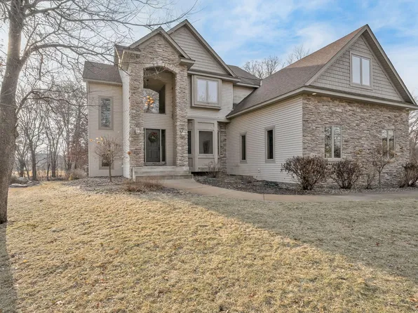 1904 141st Ln NE, Ham Lake, MN 55304