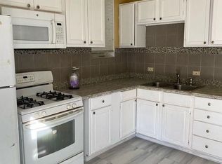 3851 W Cermak Rd #1F, Chicago, IL 60623