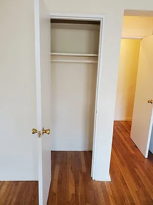 Rented by Tapiro Realty | media 29