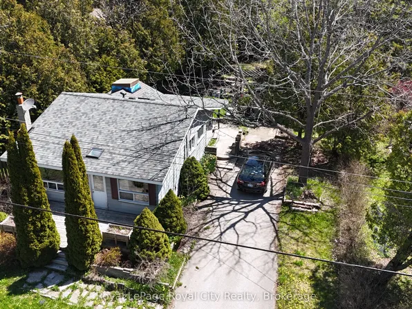 28 Harpur Dr, Northern Bruce Peninsula, ON N0H 2R0
