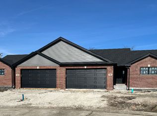 1964 Mountain Rd, Morris, IL 60450