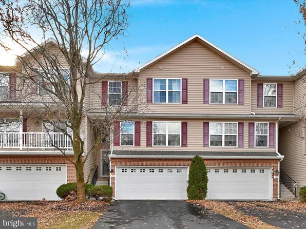 75 Parkside Dr #U-0018, Lebanon, PA 17042