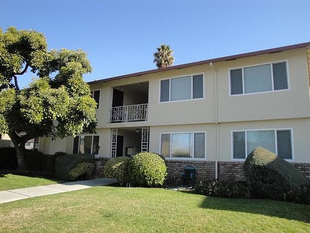 1st image of 410 Dunster Dr #410