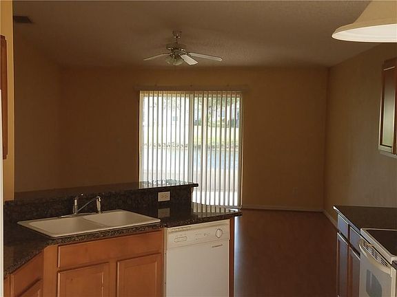 3rd image of 1435 11th Ln