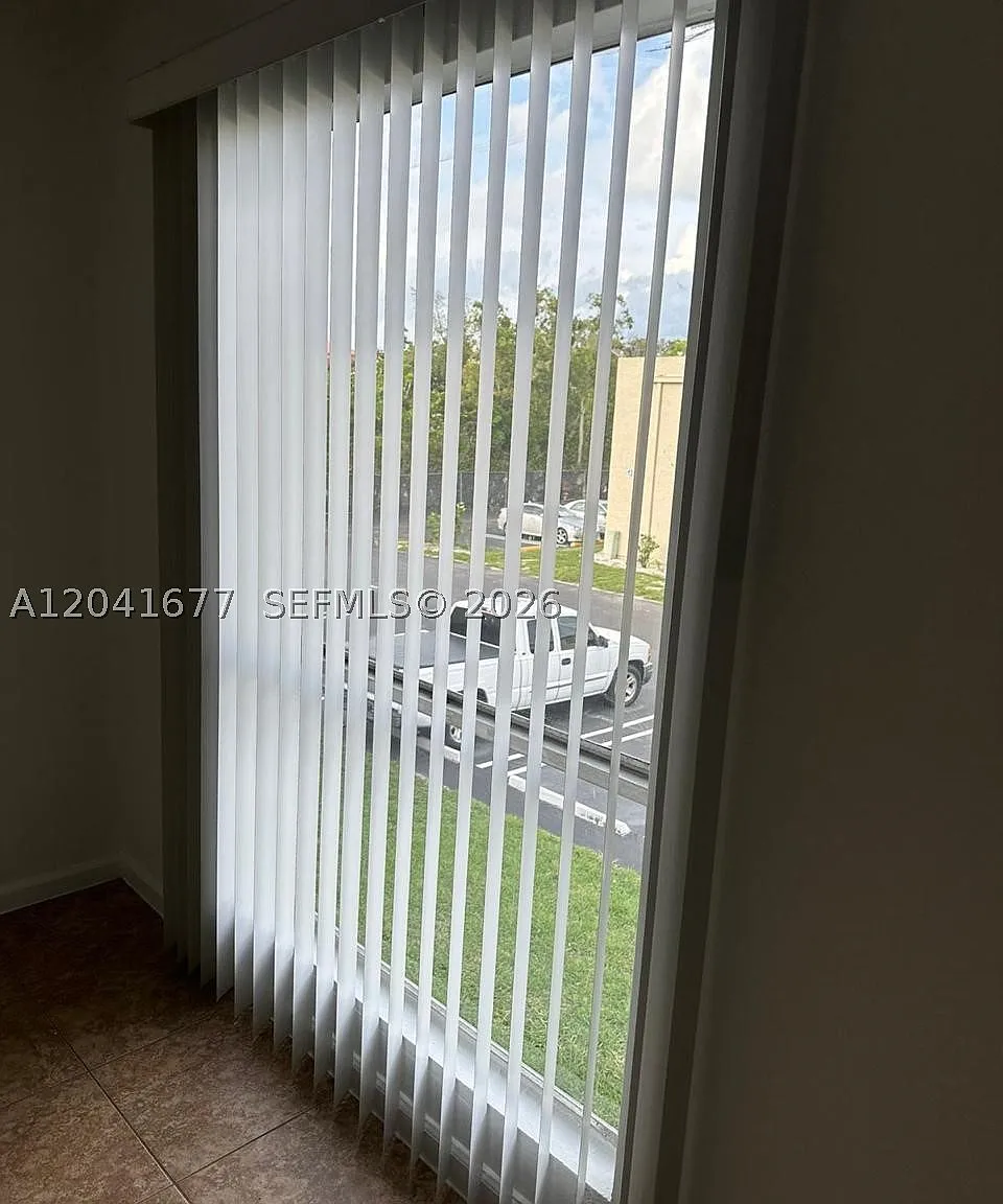 1 bed, 1.0 bath, 625 sqft, $1,525 — Photo 3