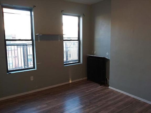 NOTE: all rooms have been painted and cleaned since photos