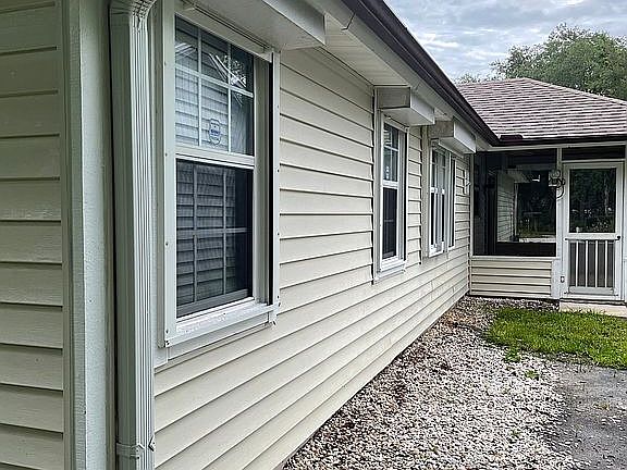 5th image of 237 Ashford Ct