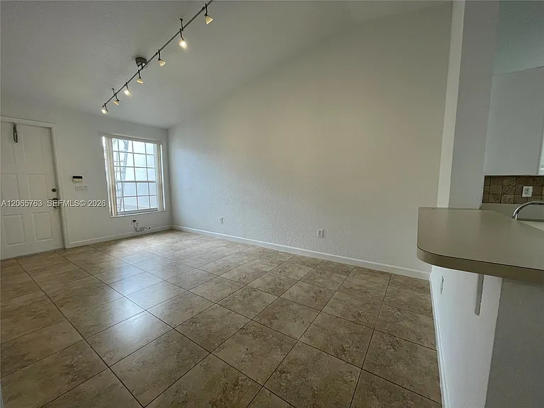 2624 SW 188th Ave — Photo 9