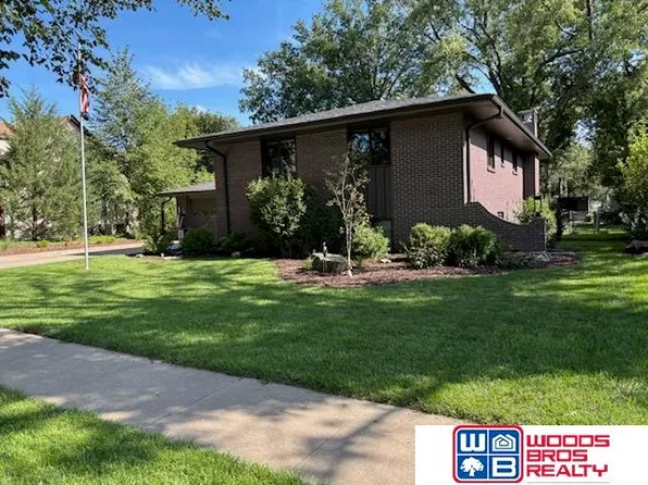 249 Northern Heights Dr, Seward, NE 68434